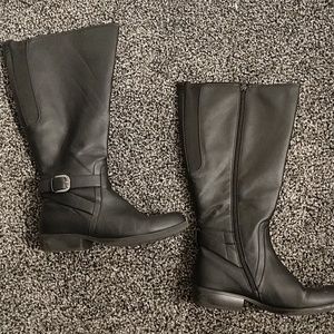 Black riding boots